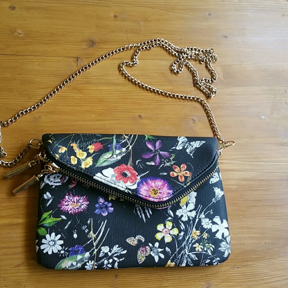 Floral cross body smaller bag.
